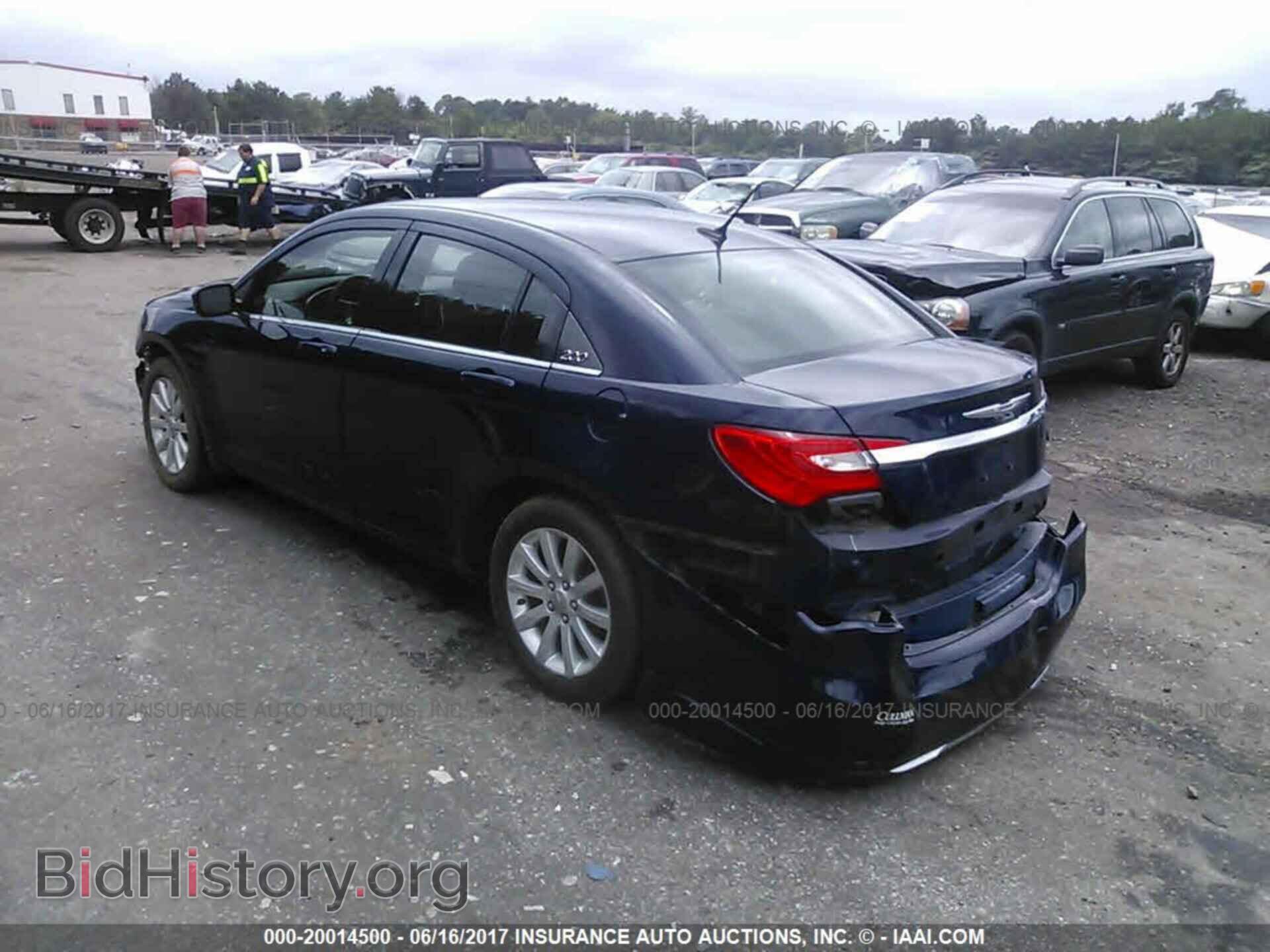 2013 Chrysler 200 - VIN: 1C3CCBBB4DN570983 - Photo 3