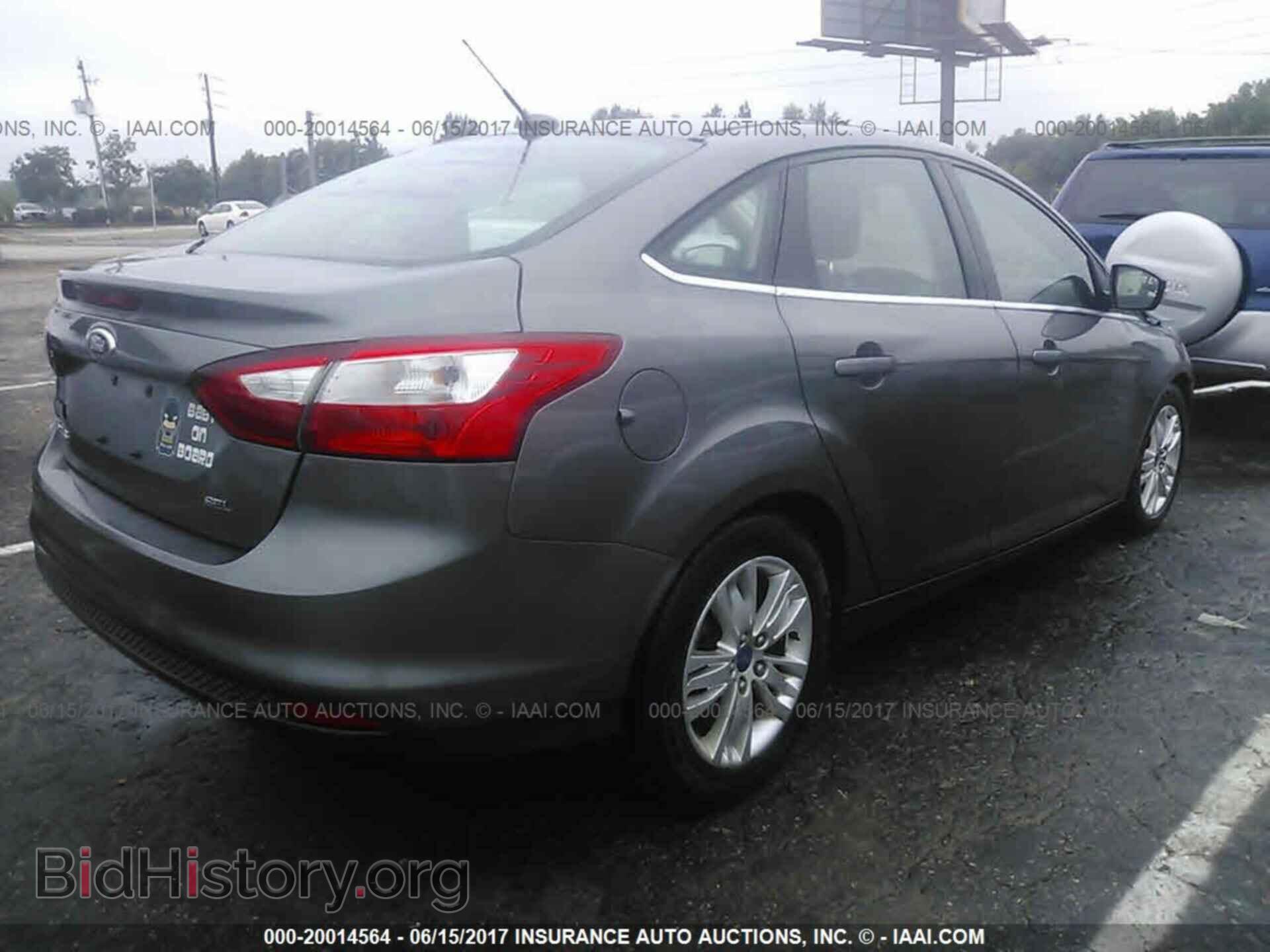 2012 Ford Focus - VIN: 1FAHP3H21CL184766 - Photo 4