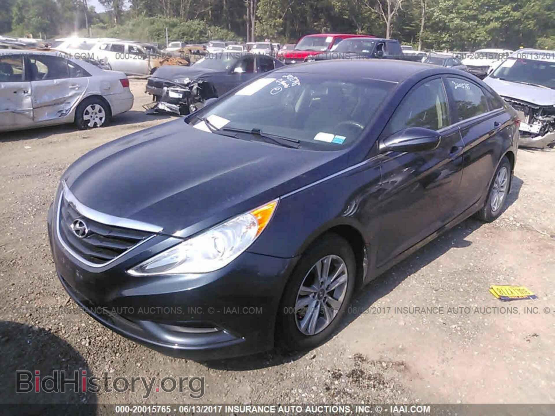 2012 Hyundai Sonata - VIN: 5NPEB4AC8CH409001 - Фото 2