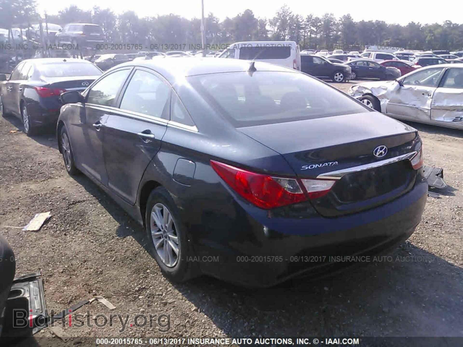 2012 Hyundai Sonata - VIN: 5NPEB4AC8CH409001 - Фото 3