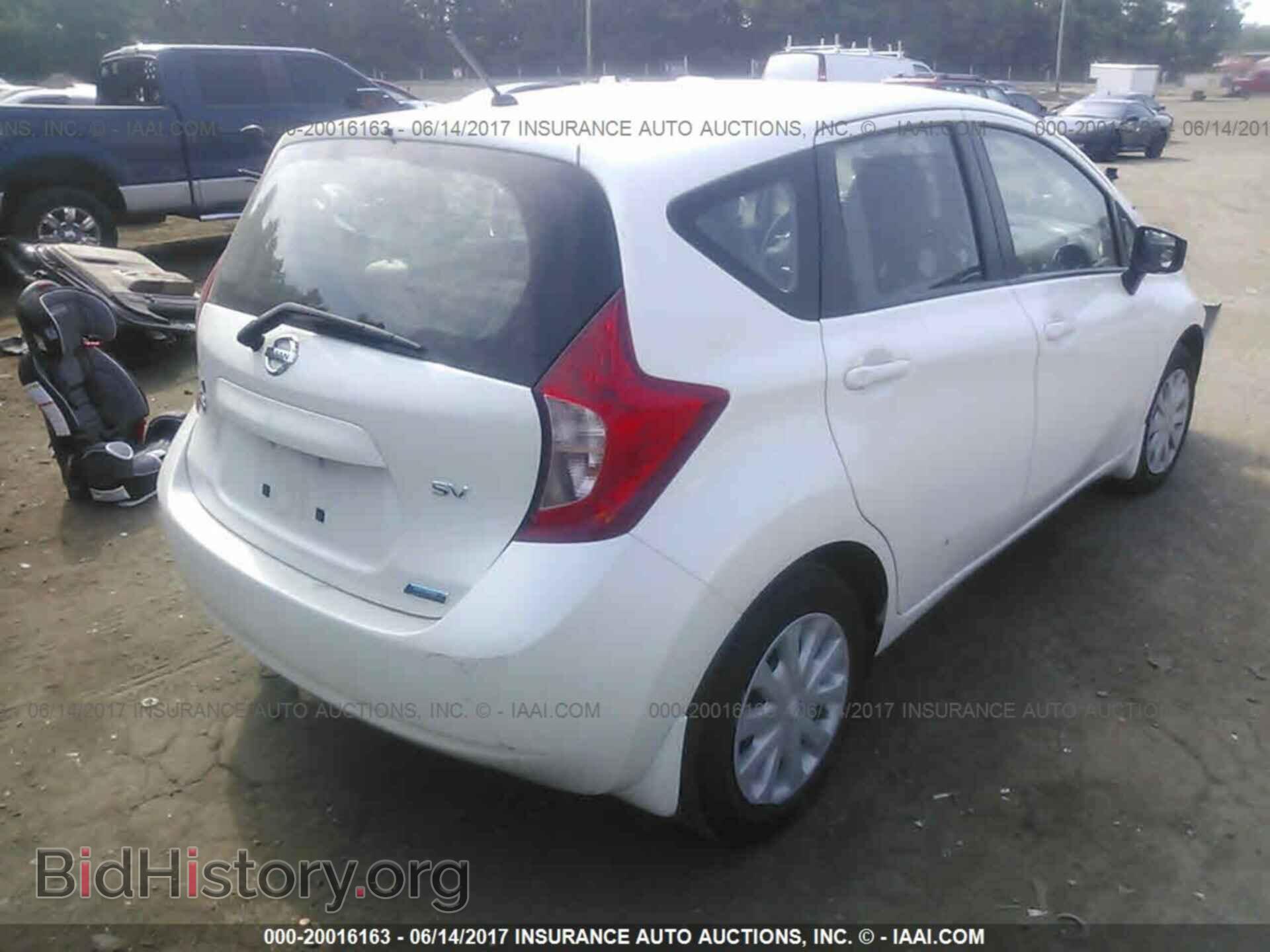2015 Nissan Versa note - VIN: 3N1CE2CP4FL355948 - Фото 4