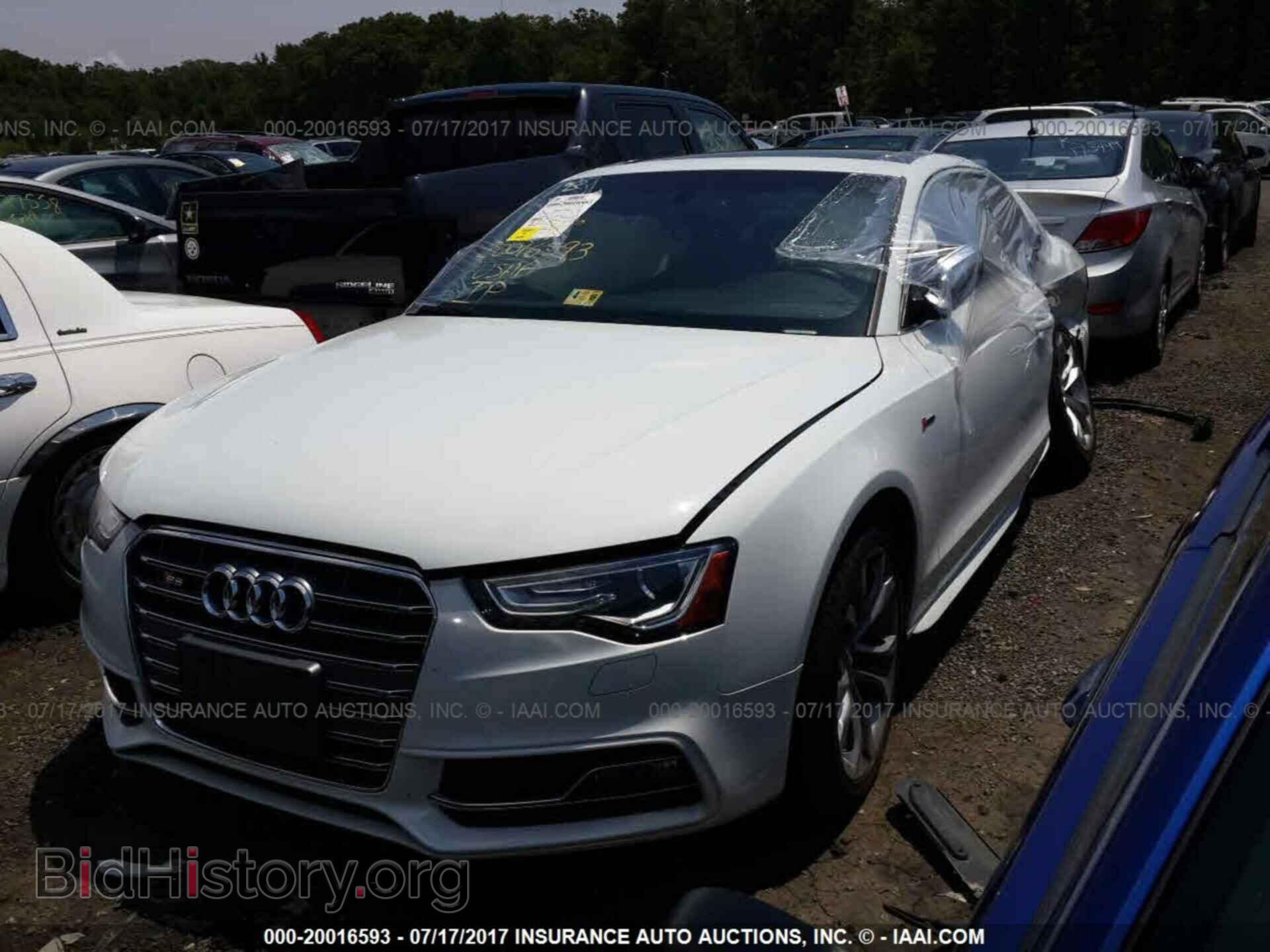 2015 Audi S5 - VIN: WAUCGAFR5FA035332 - Photo 2
