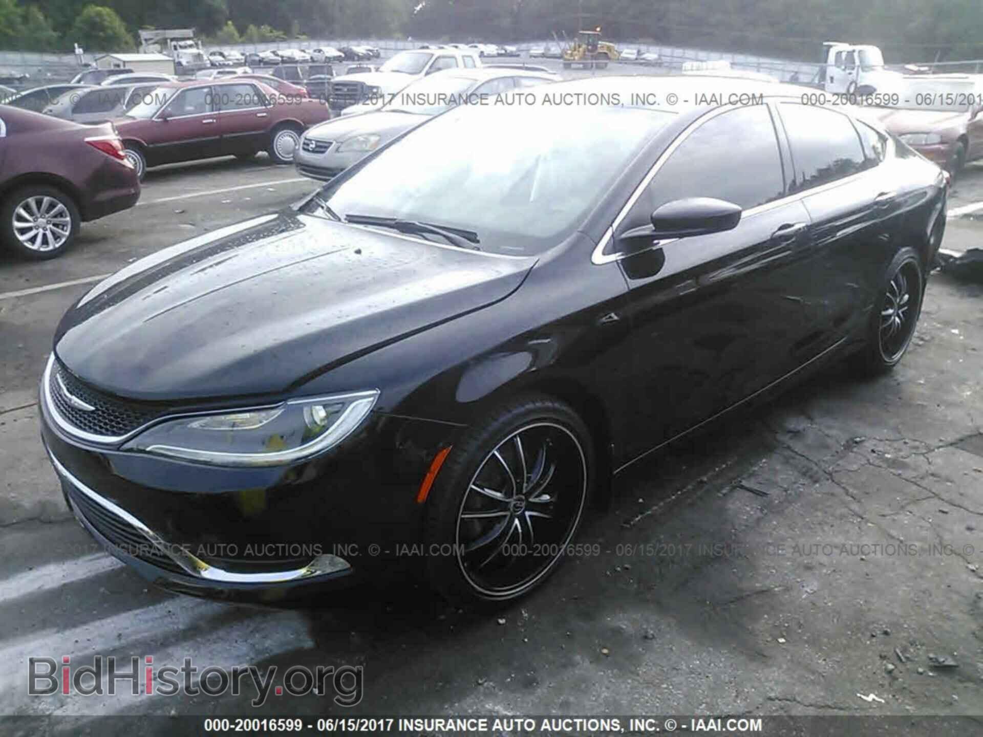 2015 Chrysler 200 - VIN: 1C3CCCAB4FN754458 - Photo 2