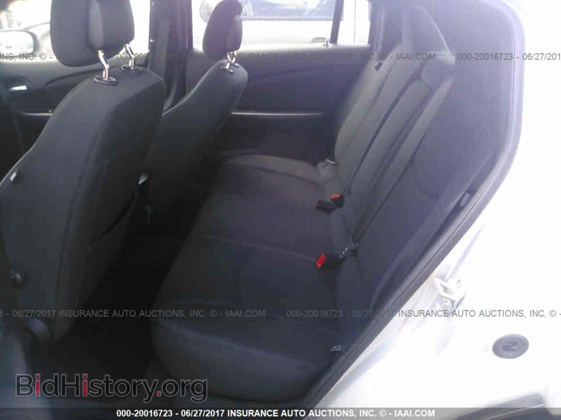2011 Chrysler 200 - VIN: 1C3BC4FB4BN566883 - Photo 8