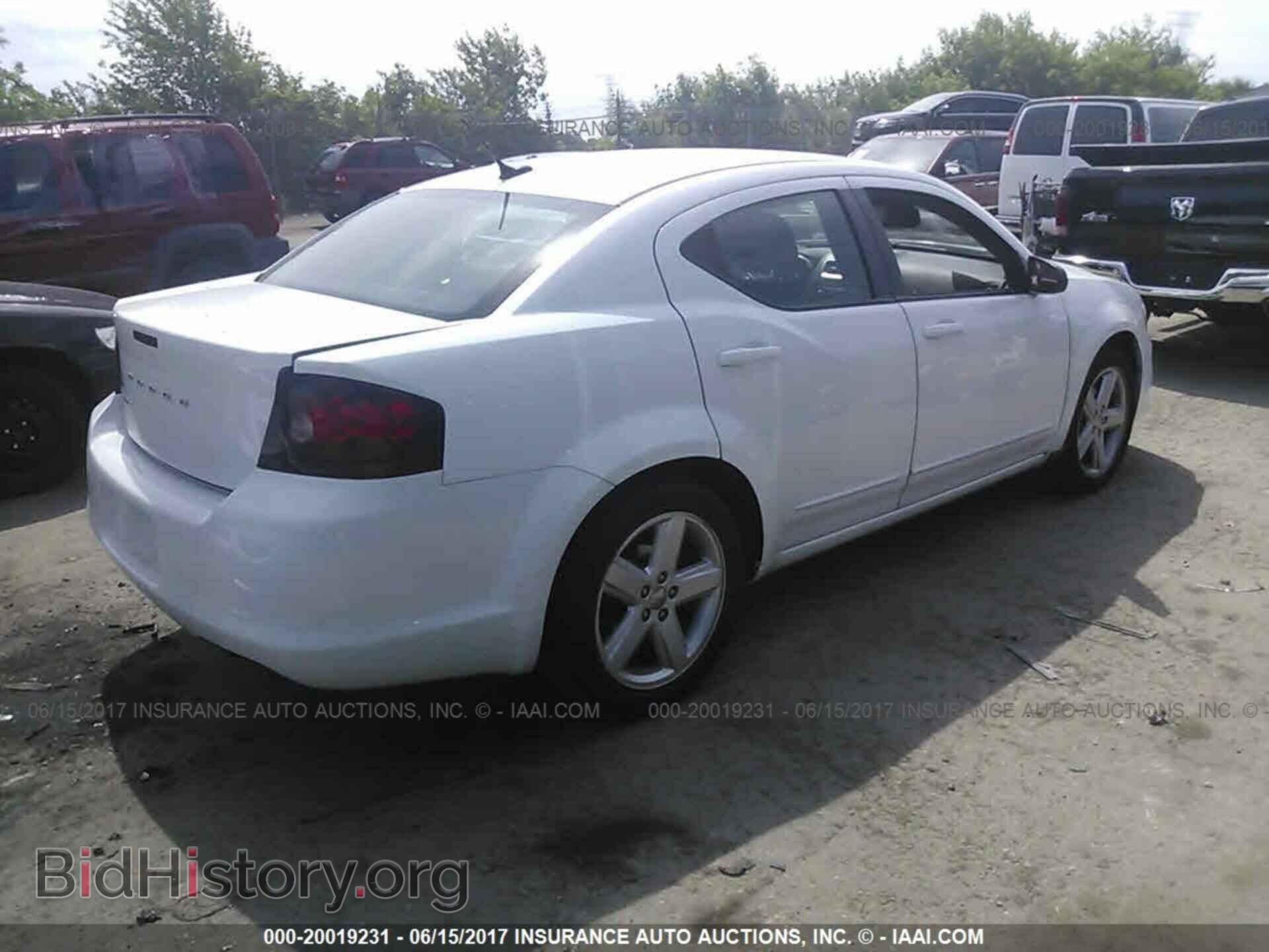 2013 Dodge Avenger - VIN: 1C3CDZAB0DN643001 - Фото 4
