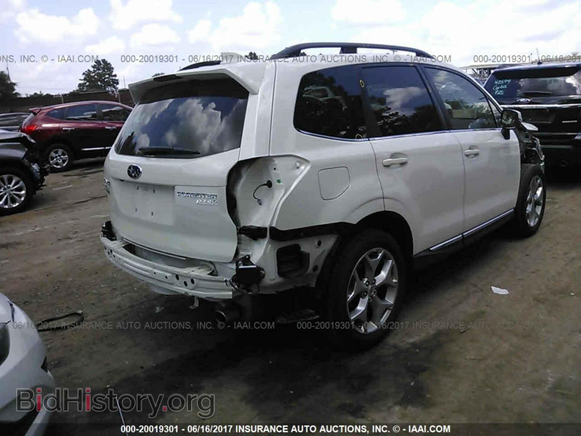 2017 Subaru Forester - VIN: JF2SJATC7HH513004 - Photo 4