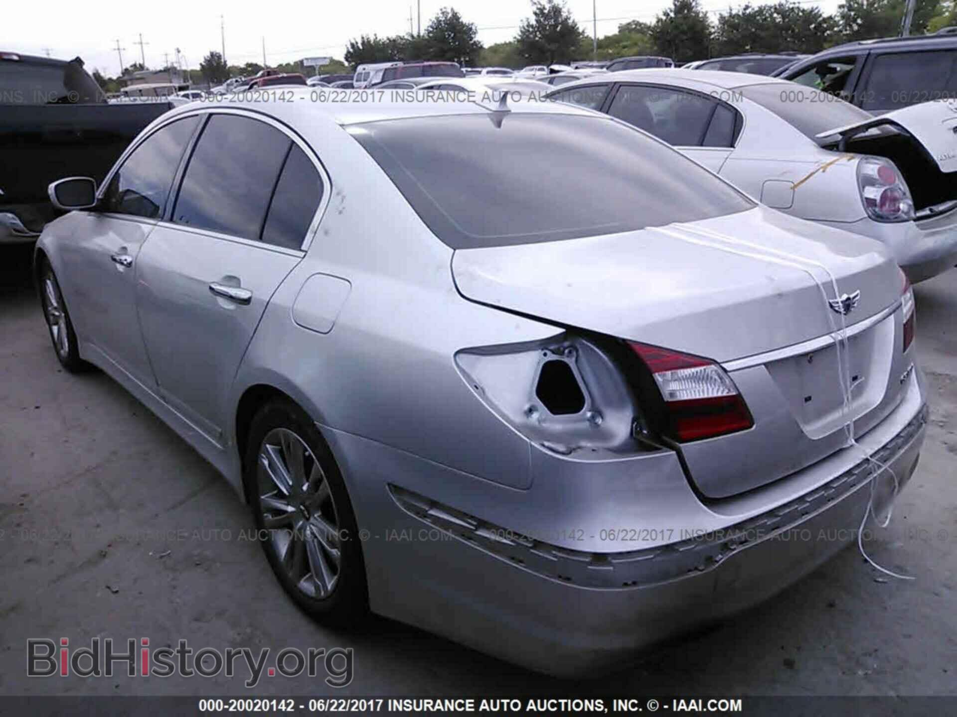 2013 Hyundai Genesis - VIN: KMHGC4DD6DU250413 - Фото 3