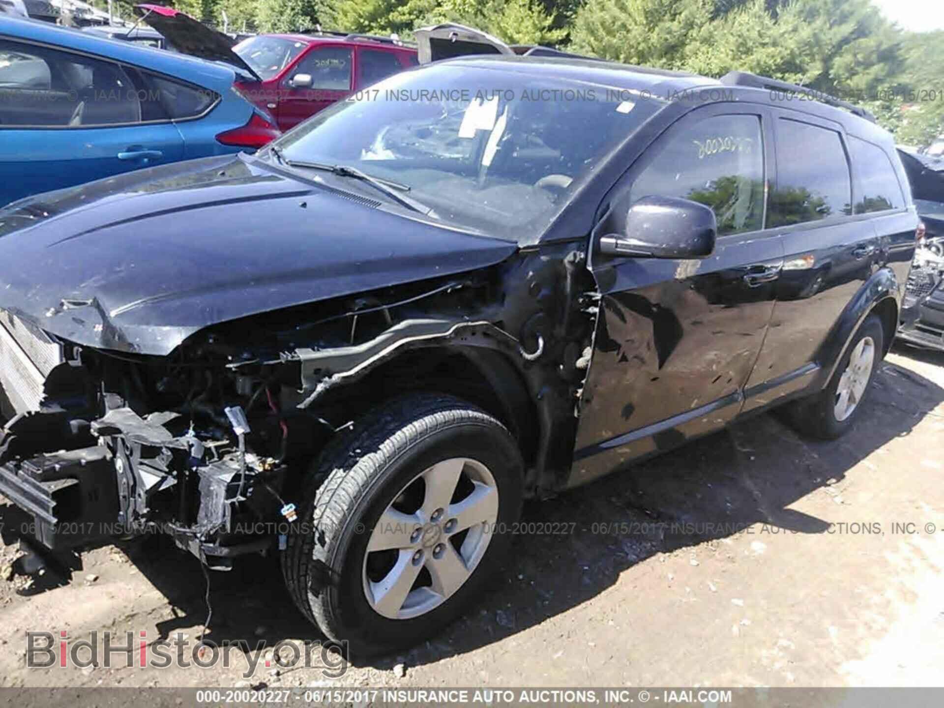 2012 Dodge Journey - VIN: 3C4PDDBG2CT213821 - Photo 2