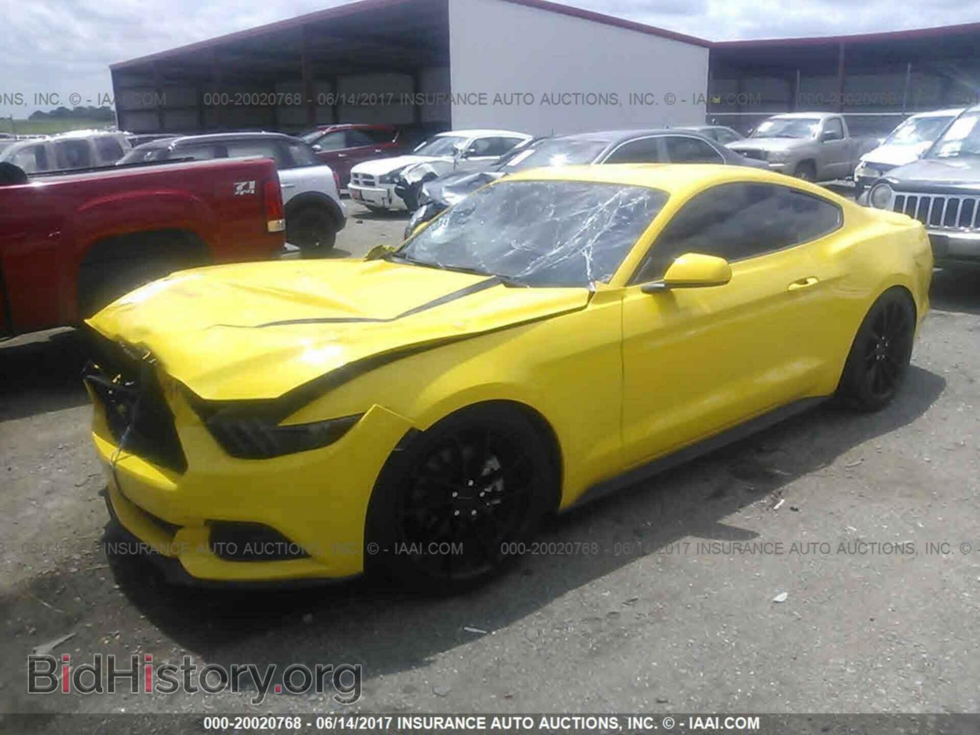 2015 Ford Mustang - VIN: 1FA6P8TH2F5426795 - Фото 2