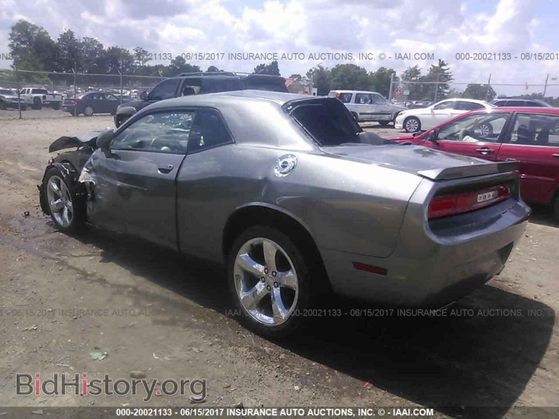 2012 Dodge Challenger - VIN: 2C3CDYAG6CH157578 - Photo 3