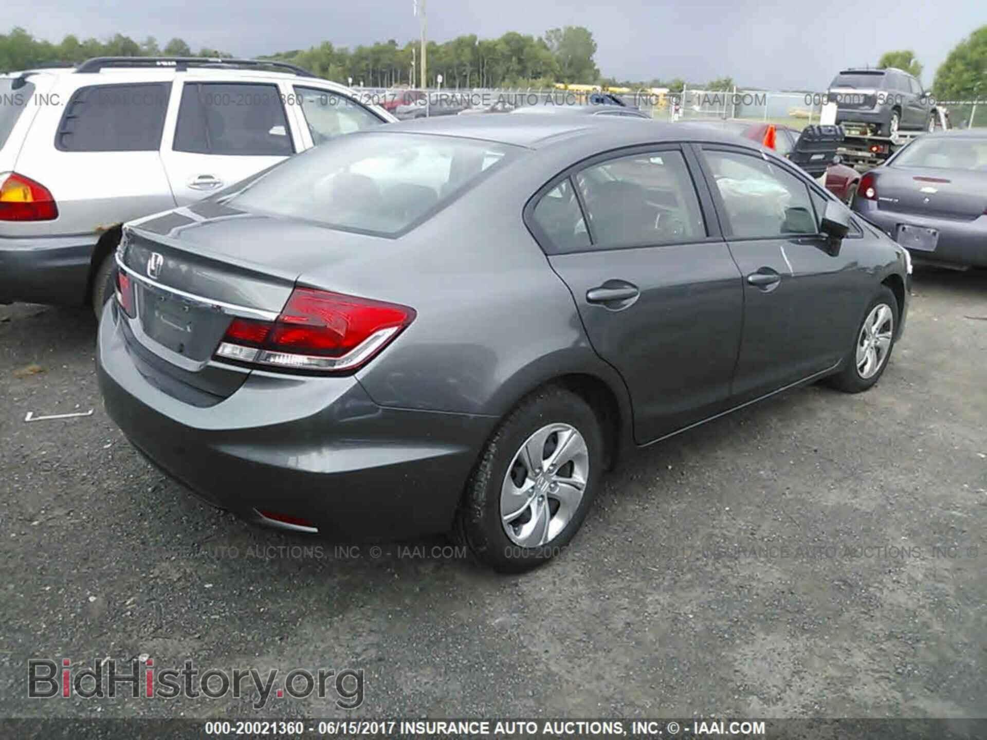 2013 Honda Civic - VIN: 2HGFB2F58DH593855 - Photo 4