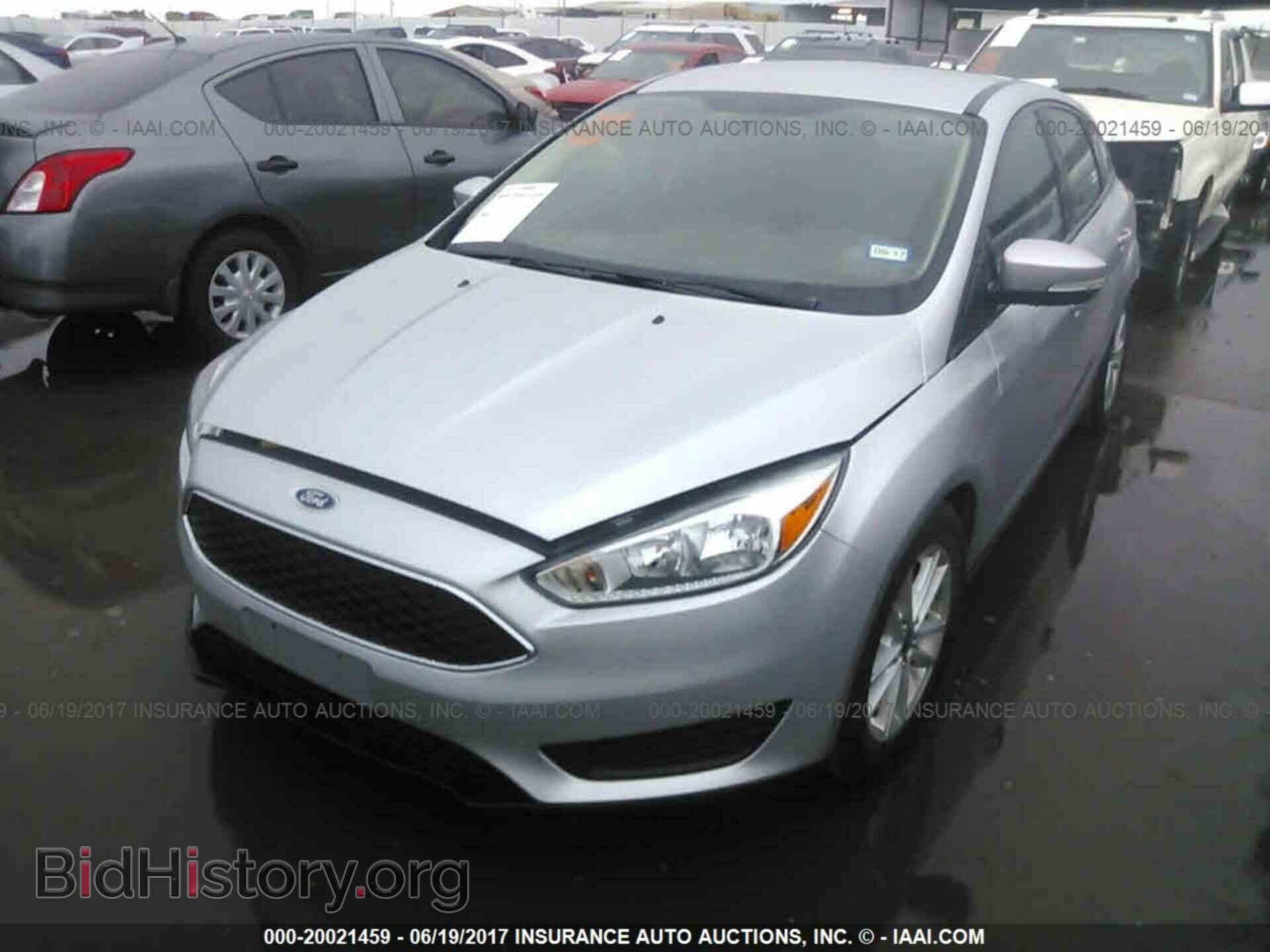 2015 Ford Focus - VIN: 1FADP3K25FL244382 - Photo 2