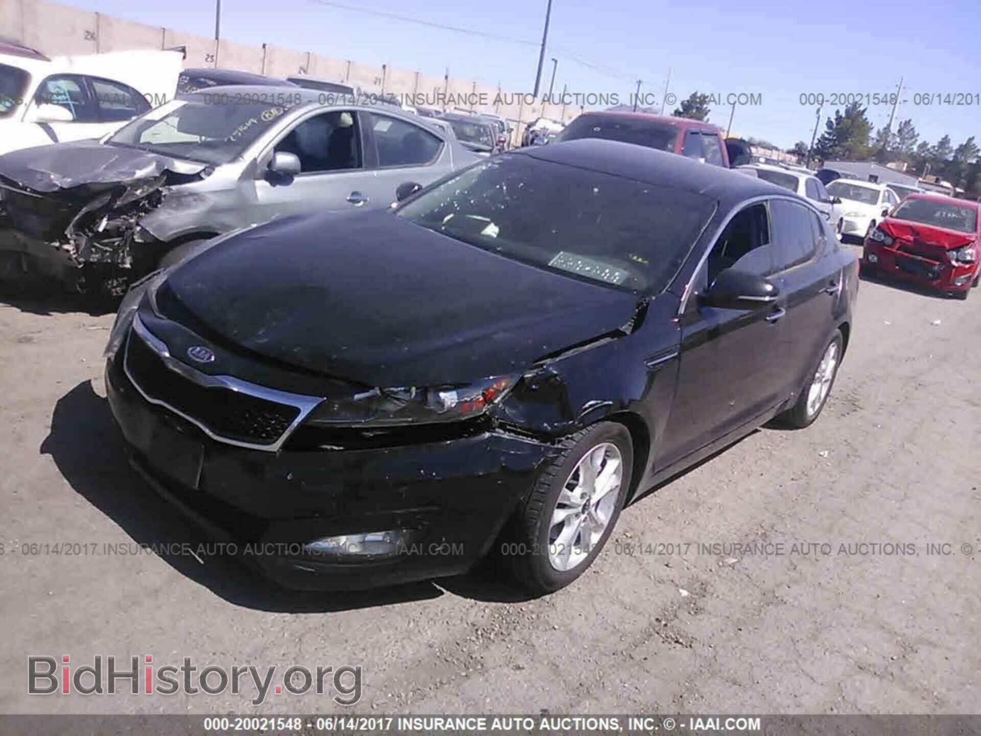 2011 Kia Optima - VIN: KNAGN4A70B5087386 - Фото 2