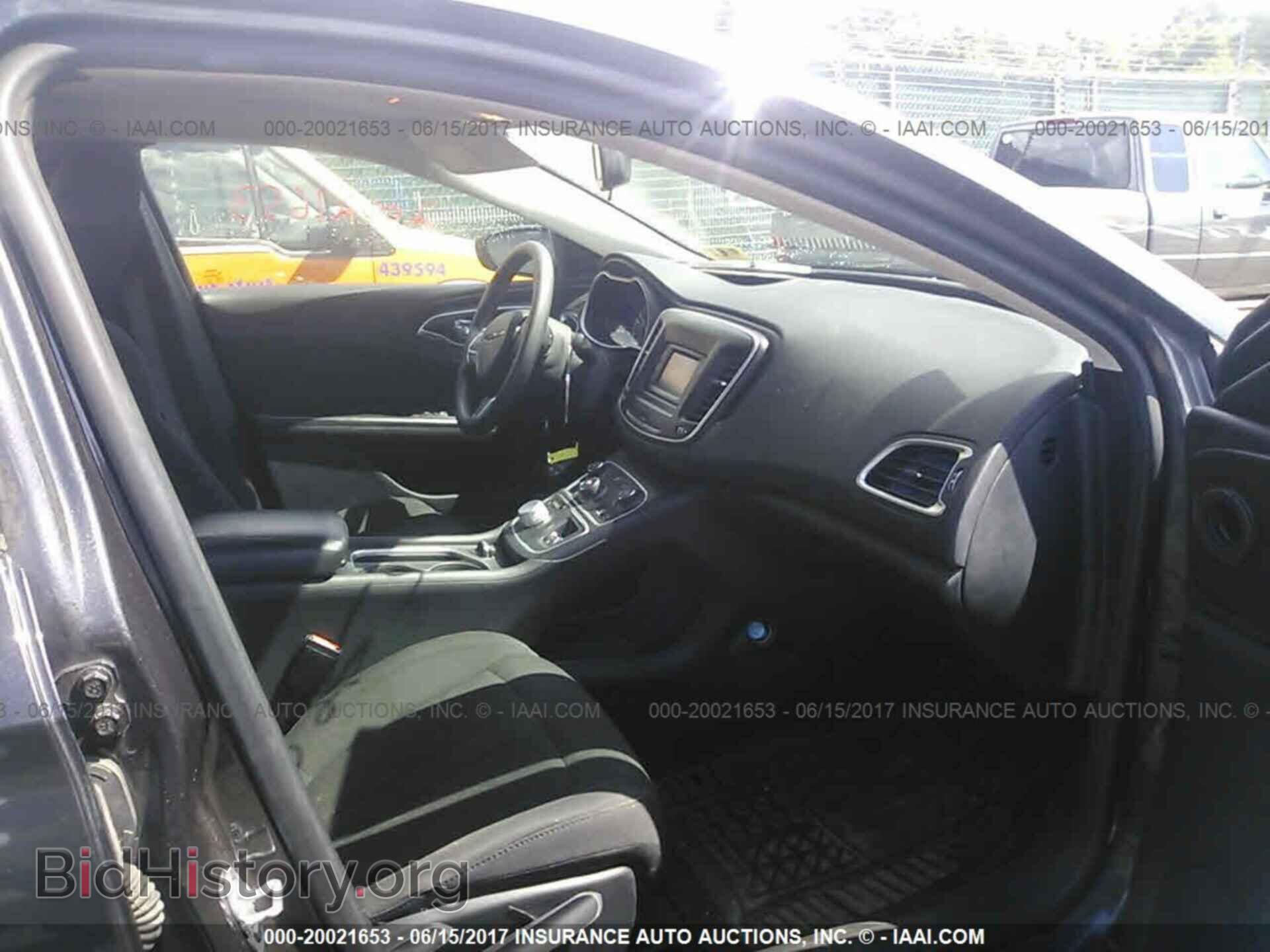 2015 Chrysler 200 - VIN: 1C3CCCAB5FN721856 - Photo 5