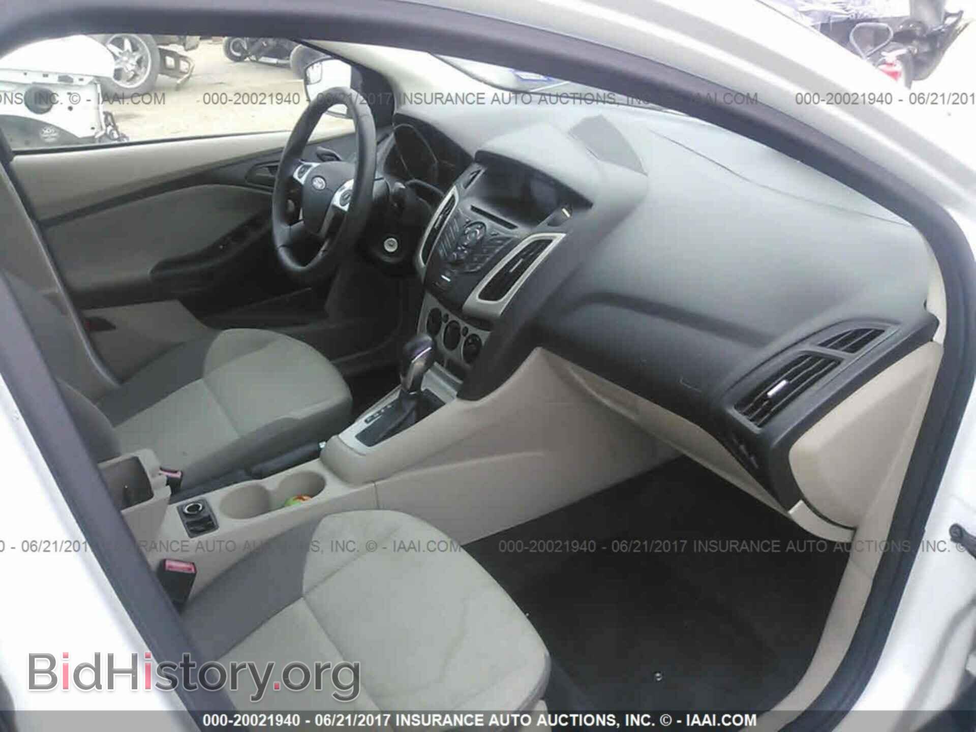 2012 Ford Focus - VIN: 1FAHP3F20CL179383 - Photo 5