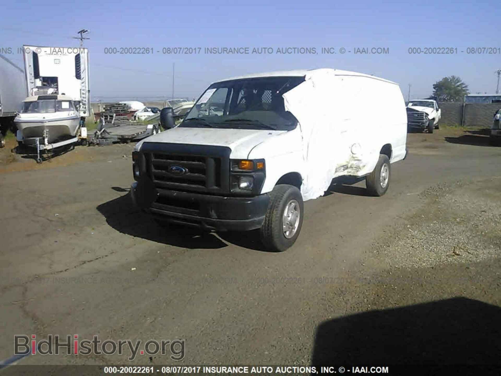 2013 Ford Econoline - VIN: 1FTSS3EL8DDA68682 - Photo 2
