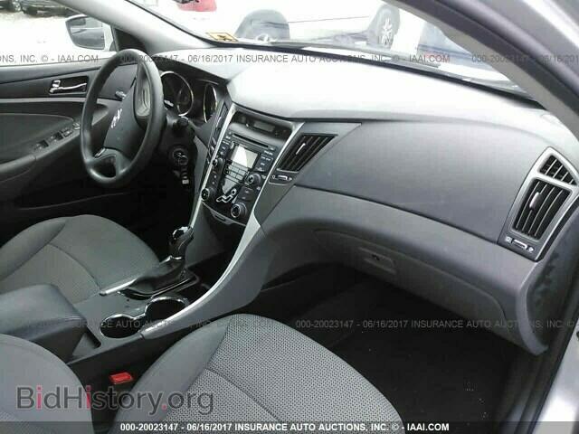 2012 Hyundai Sonata - VIN: 5NPEB4ACXCH343678 - Photo 5