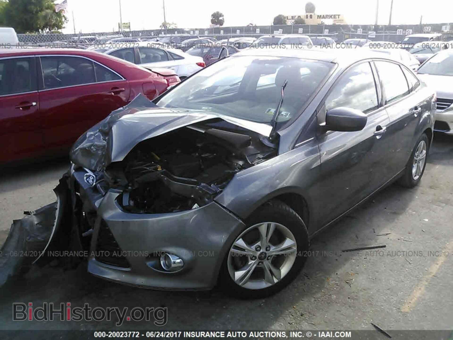 2012 Ford Focus - VIN: 1FAHP3F2XCL447033 - Фото 2