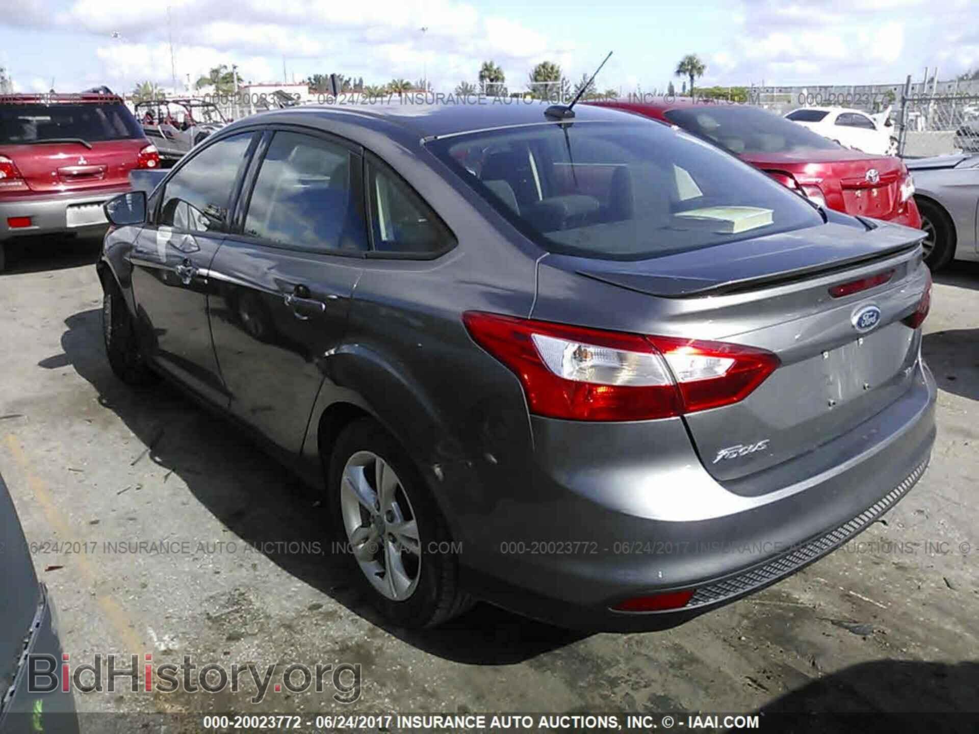 2012 Ford Focus - VIN: 1FAHP3F2XCL447033 - Фото 3