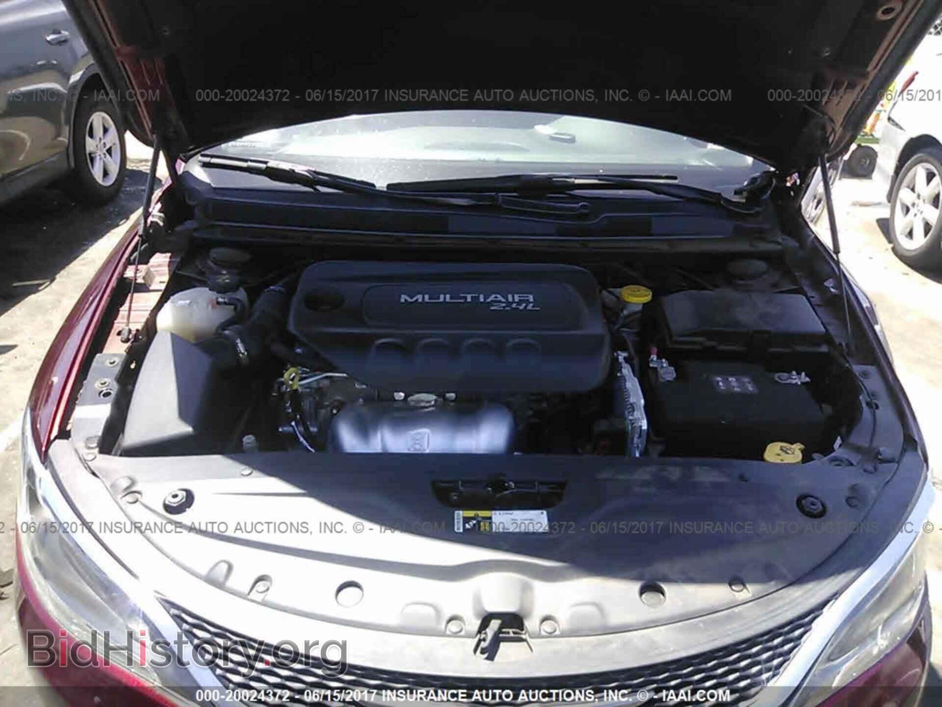 2016 Chrysler 200 - VIN: 1C3CCCAB7GN168046 - Photo 10