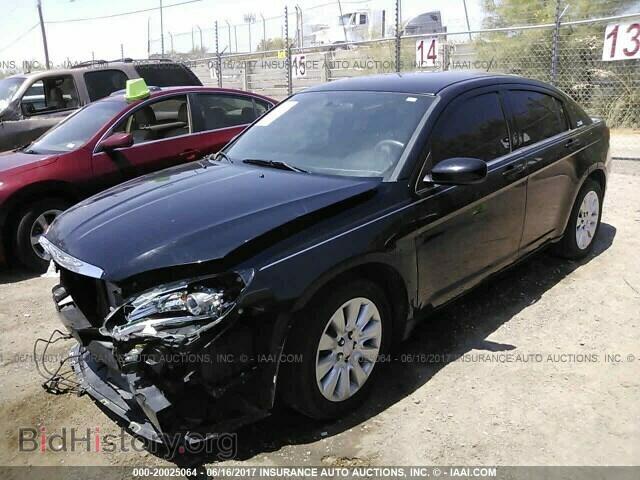 2014 Chrysler 200 - VIN: 1C3CCBAB0EN212329 - Photo 2