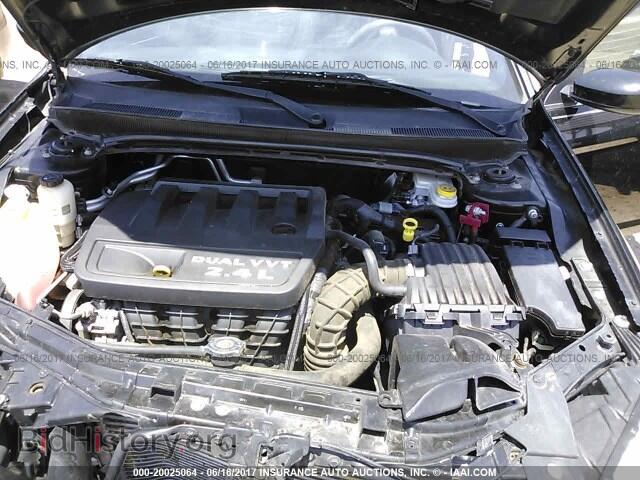 2014 Chrysler 200 - VIN: 1C3CCBAB0EN212329 - Photo 10
