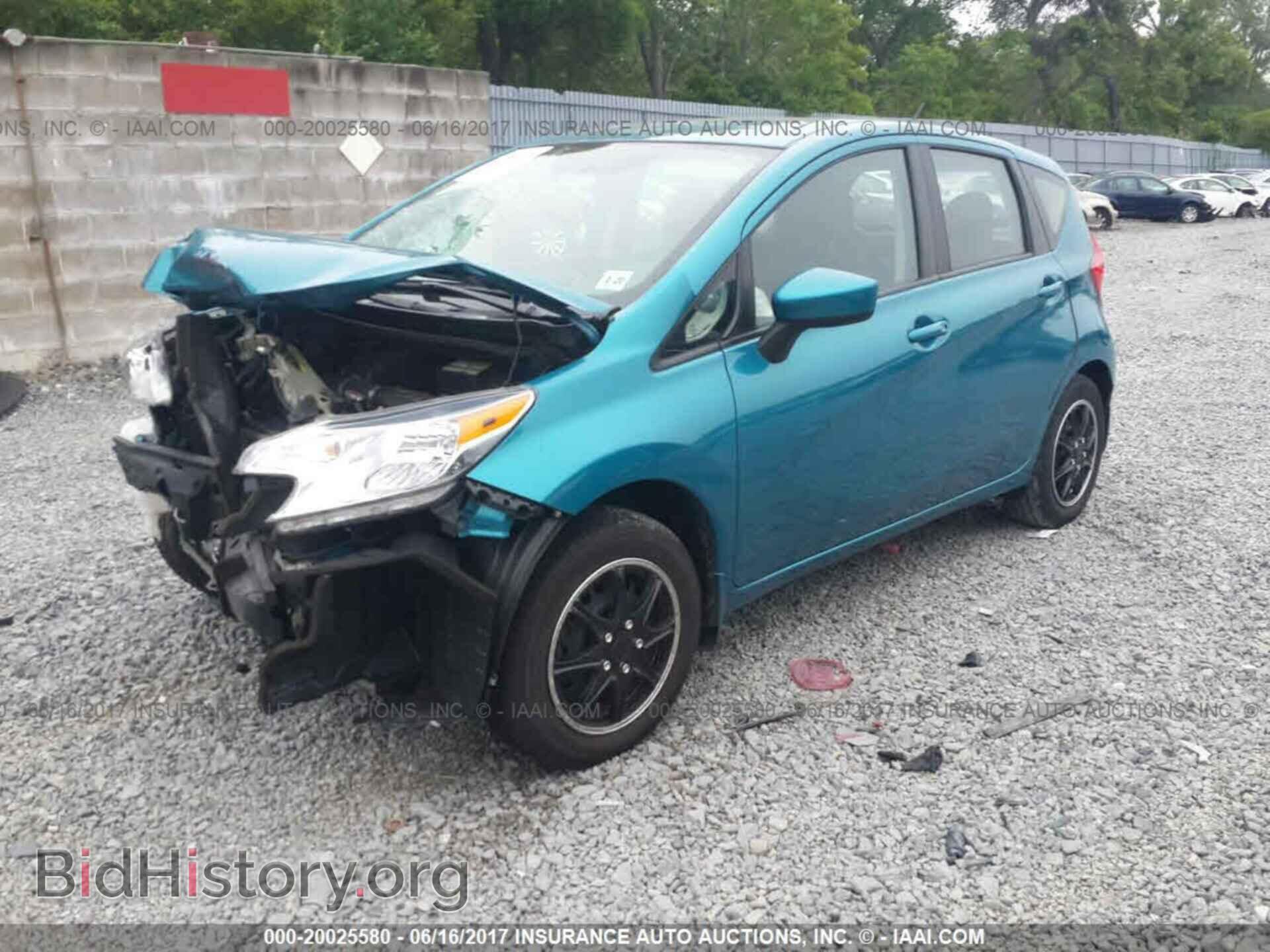 2015 Nissan Versa note - VIN: 3N1CE2CP2FL394005 - Photo 2