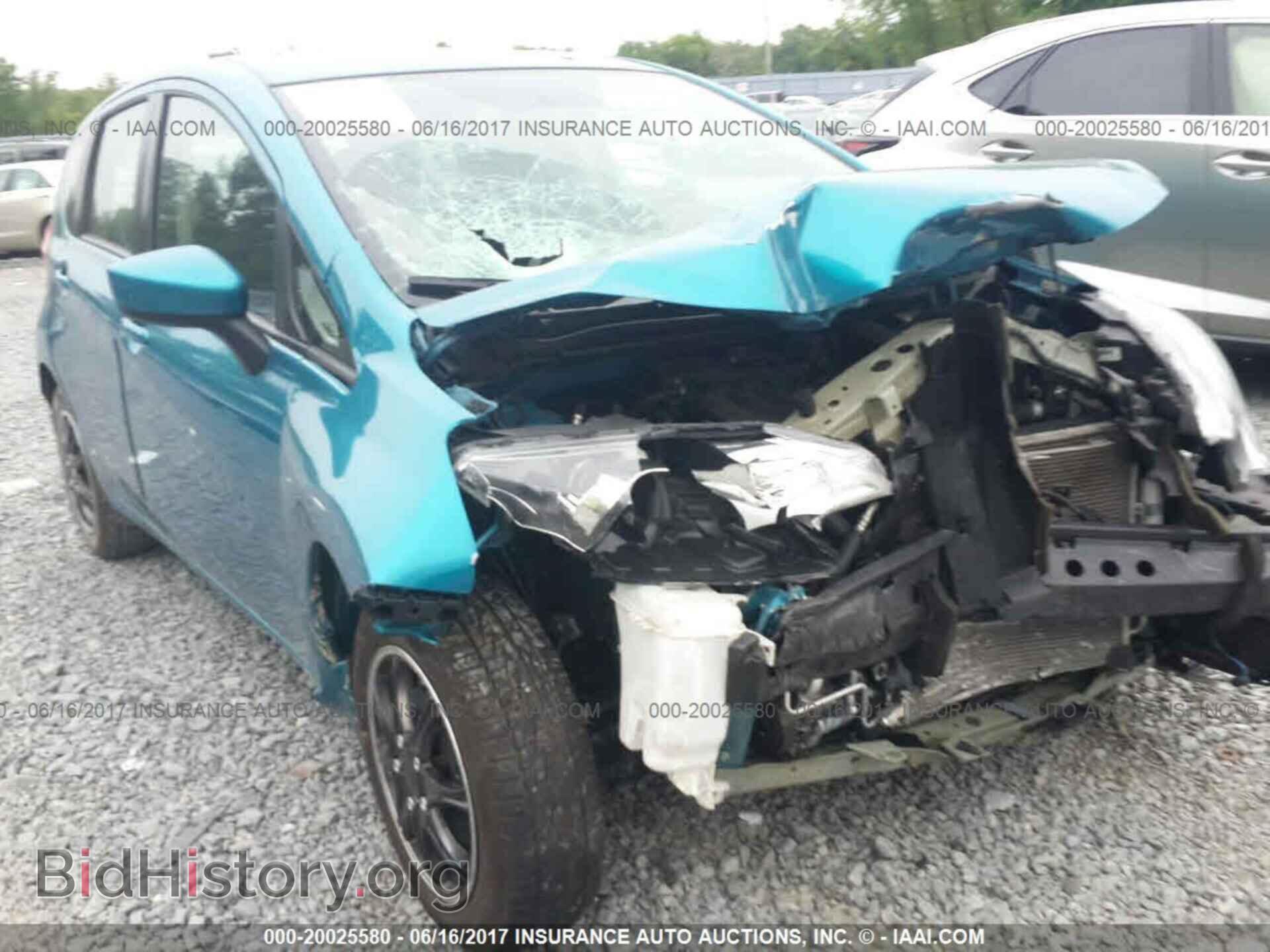 2015 Nissan Versa note - VIN: 3N1CE2CP2FL394005 - Photo 6