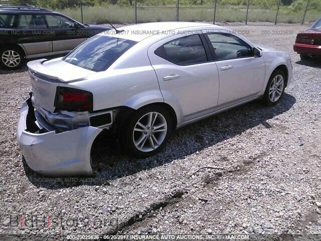 2011 Dodge Avenger - VIN: 1B3BD1FG2BN591012 - Photo 4