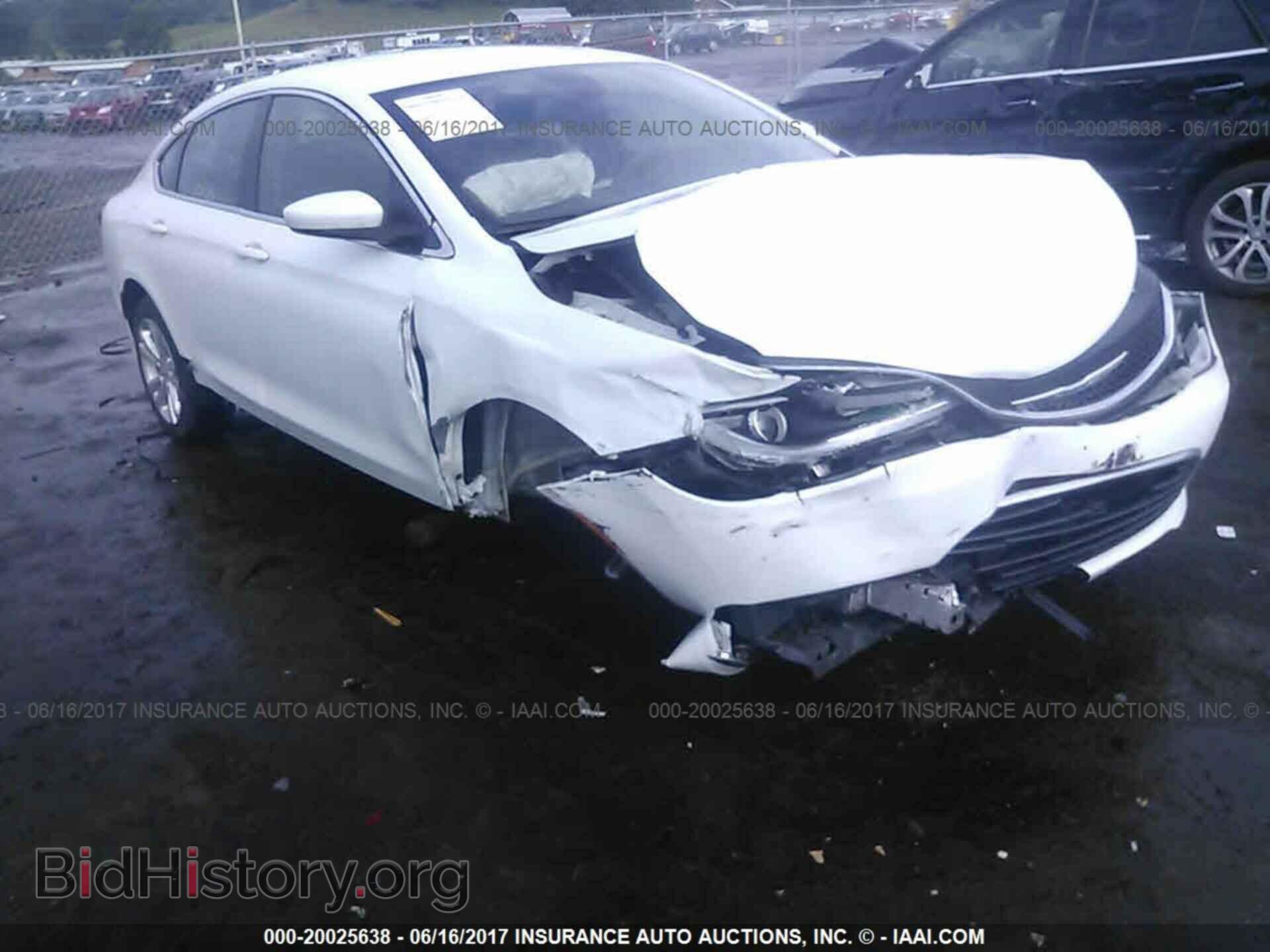Photo 1C3CCCAB5FN679124 - Chrysler 200 2015