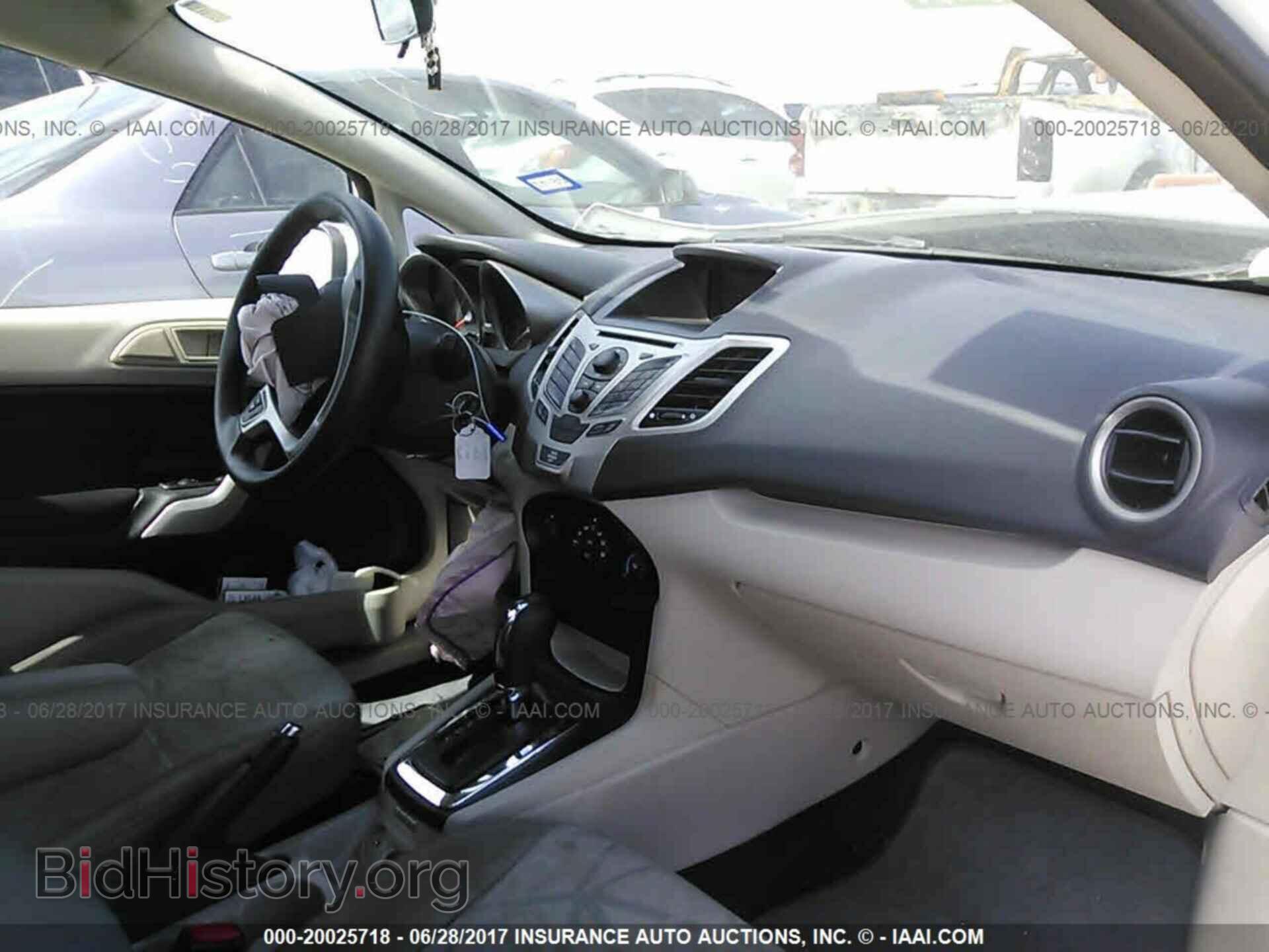 2012 Ford Fiesta - VIN: 3FADP4EJ1CM140541 - Photo 5