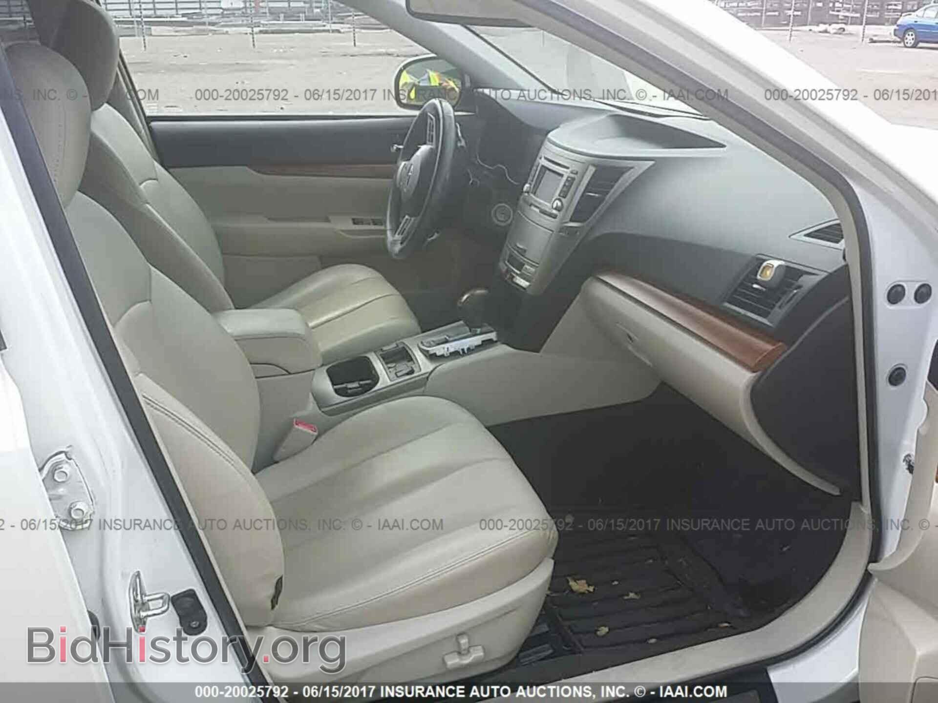 2014 Subaru Outback - VIN: 4S4BRCLC2E3275554 - Фото 5