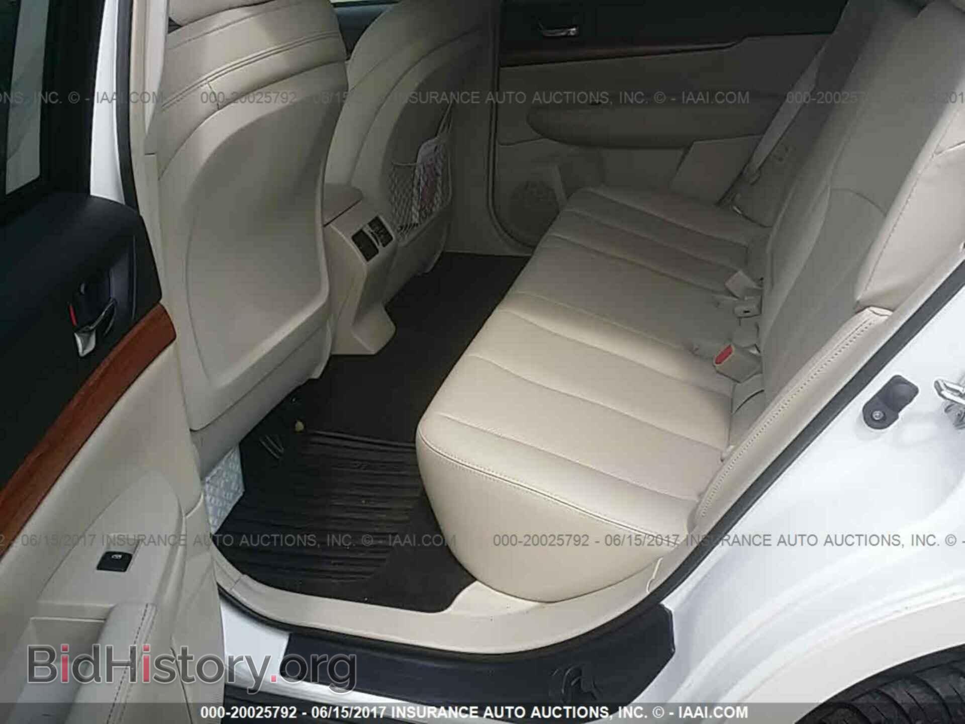 2014 Subaru Outback - VIN: 4S4BRCLC2E3275554 - Фото 8