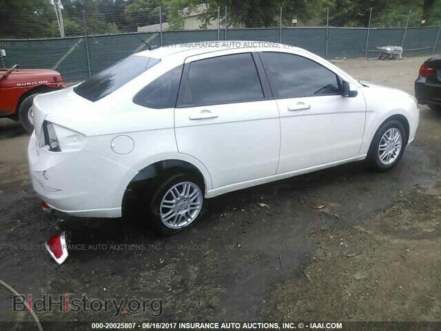 2011 Ford Focus - VIN: 1FAHP3FN7BW105417 - Фото 4