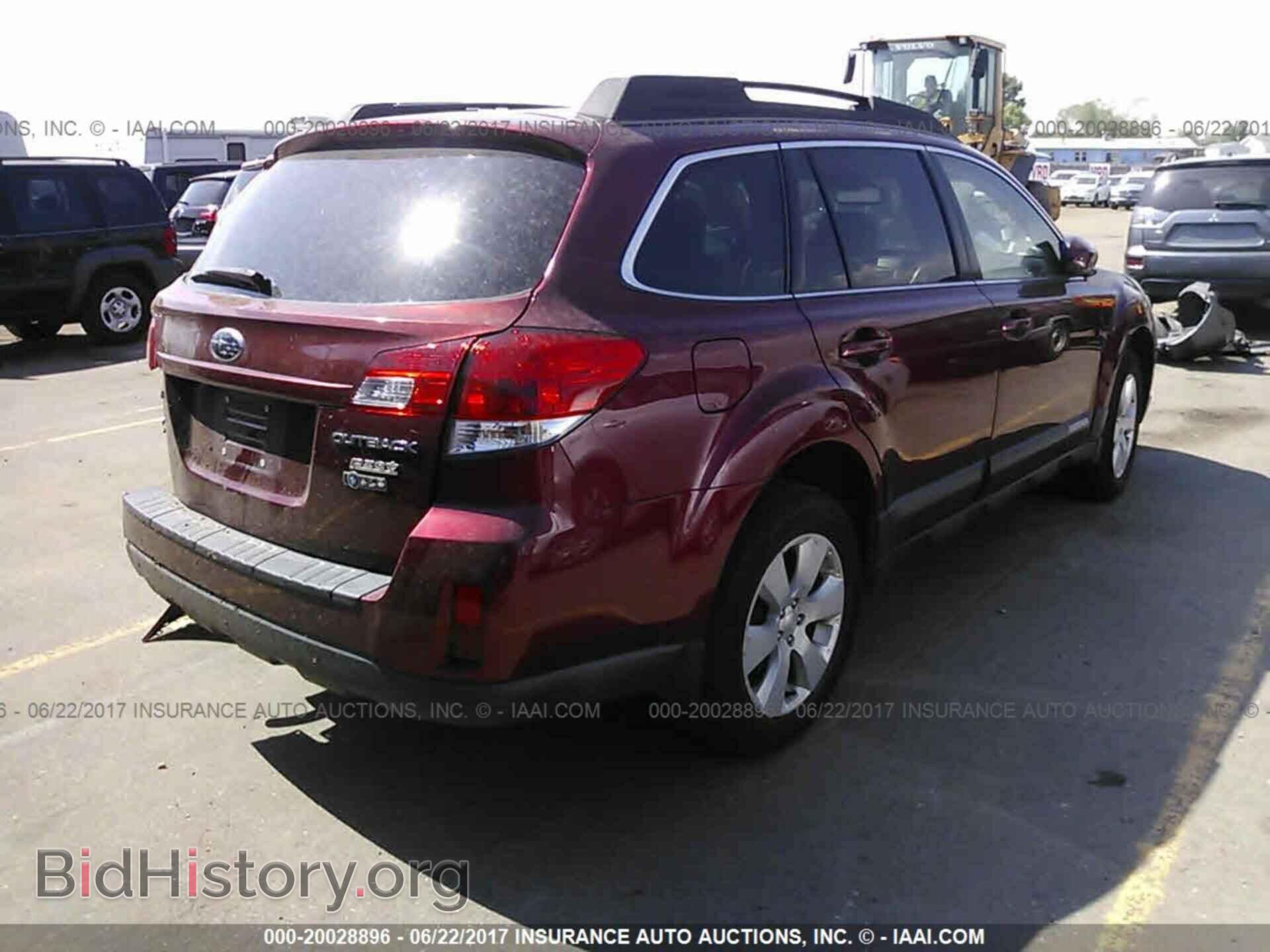 2011 Subaru Outback - VIN: 4S4BRBCC6B3366252 - Фото 4
