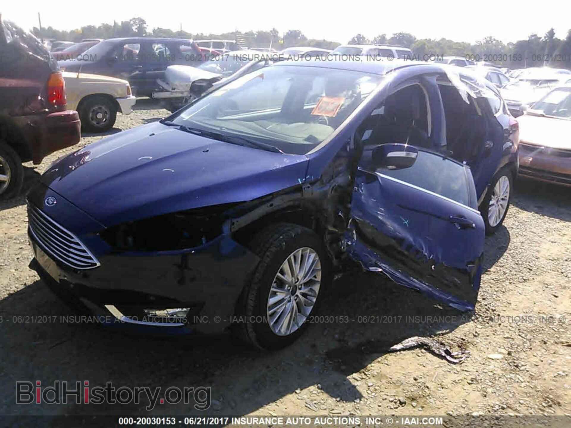 2017 Ford Focus - VIN: 1FADP3N26HL233938 - Фото 2