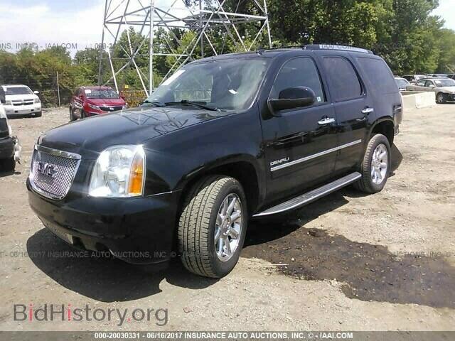 2011 Gmc Yukon - VIN: 1GKS2EEF0BR107677 - Photo 2
