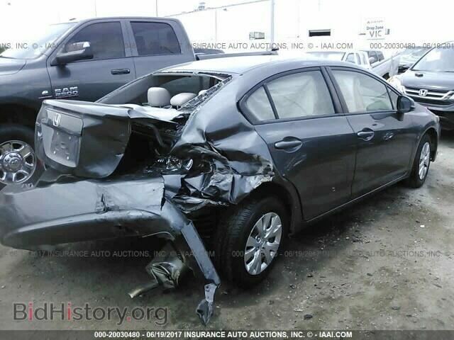 2012 Honda Civic - VIN: 2HGFB2F53CH334124 - Photo 4