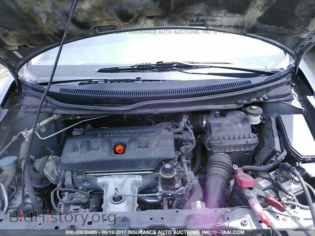 2012 Honda Civic - VIN: 2HGFB2F53CH334124 - Photo 10