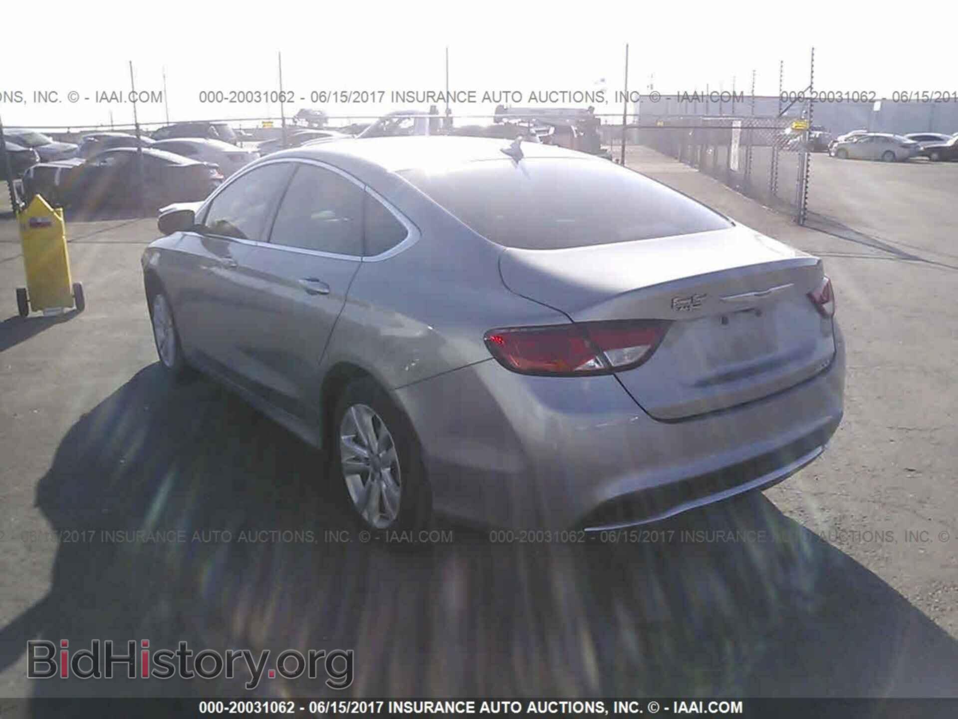 2015 Chrysler 200 - VIN: 1C3CCCAB2FN702293 - Фото 3