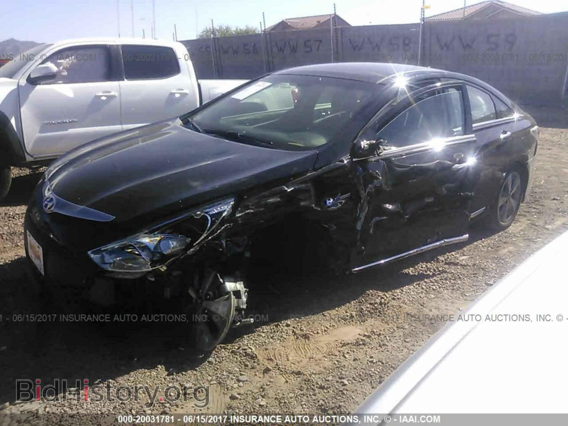 2012 Hyundai Sonata - VIN: KMHEC4A49CA059872 - Photo 2