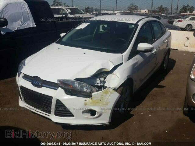 2013 Ford Focus - VIN: 1FADP3F26DL374100 - Photo 2