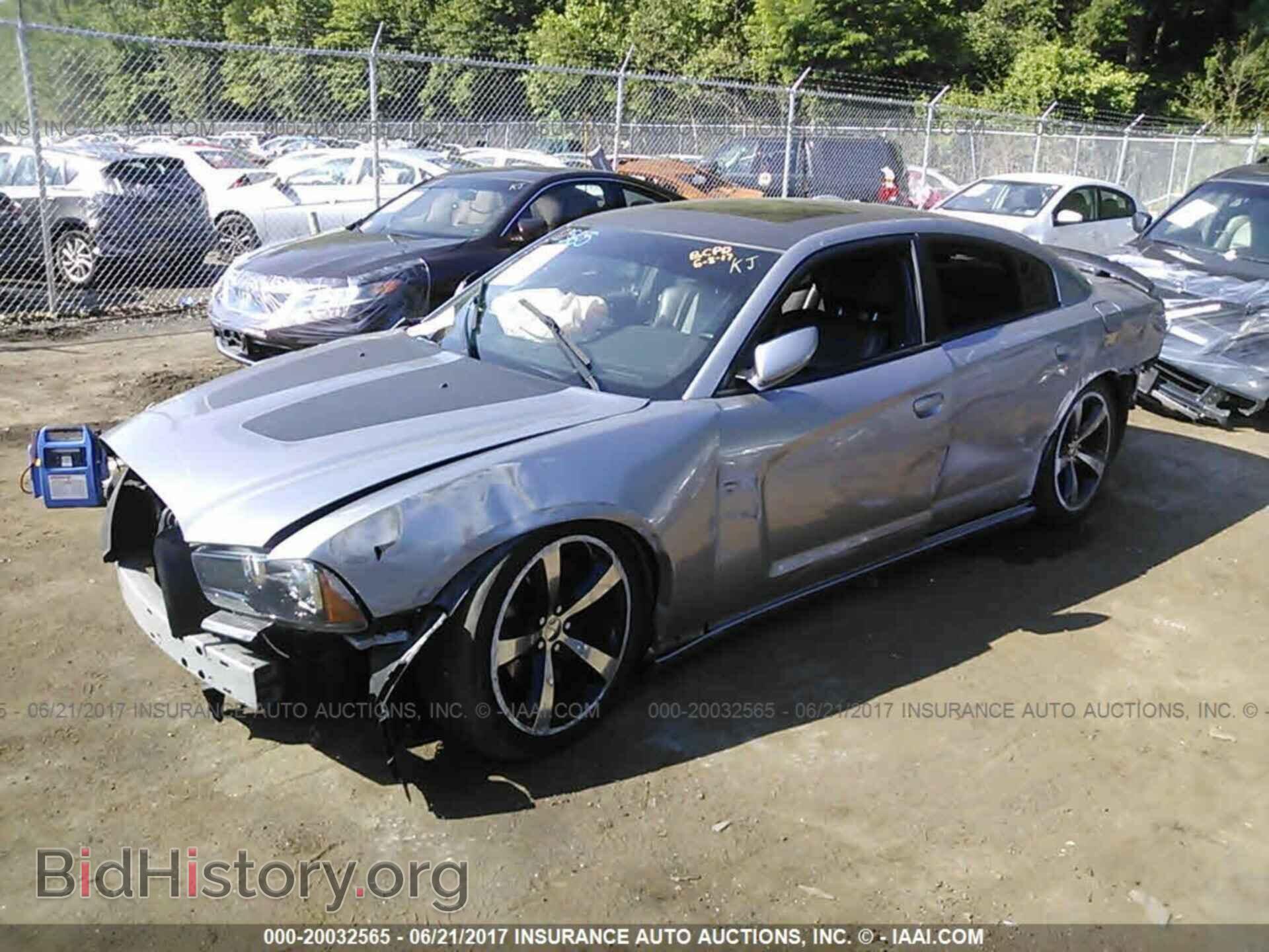 2013 Dodge Charger - VIN: 2C3CDXCT1DH701670 - Фото 2