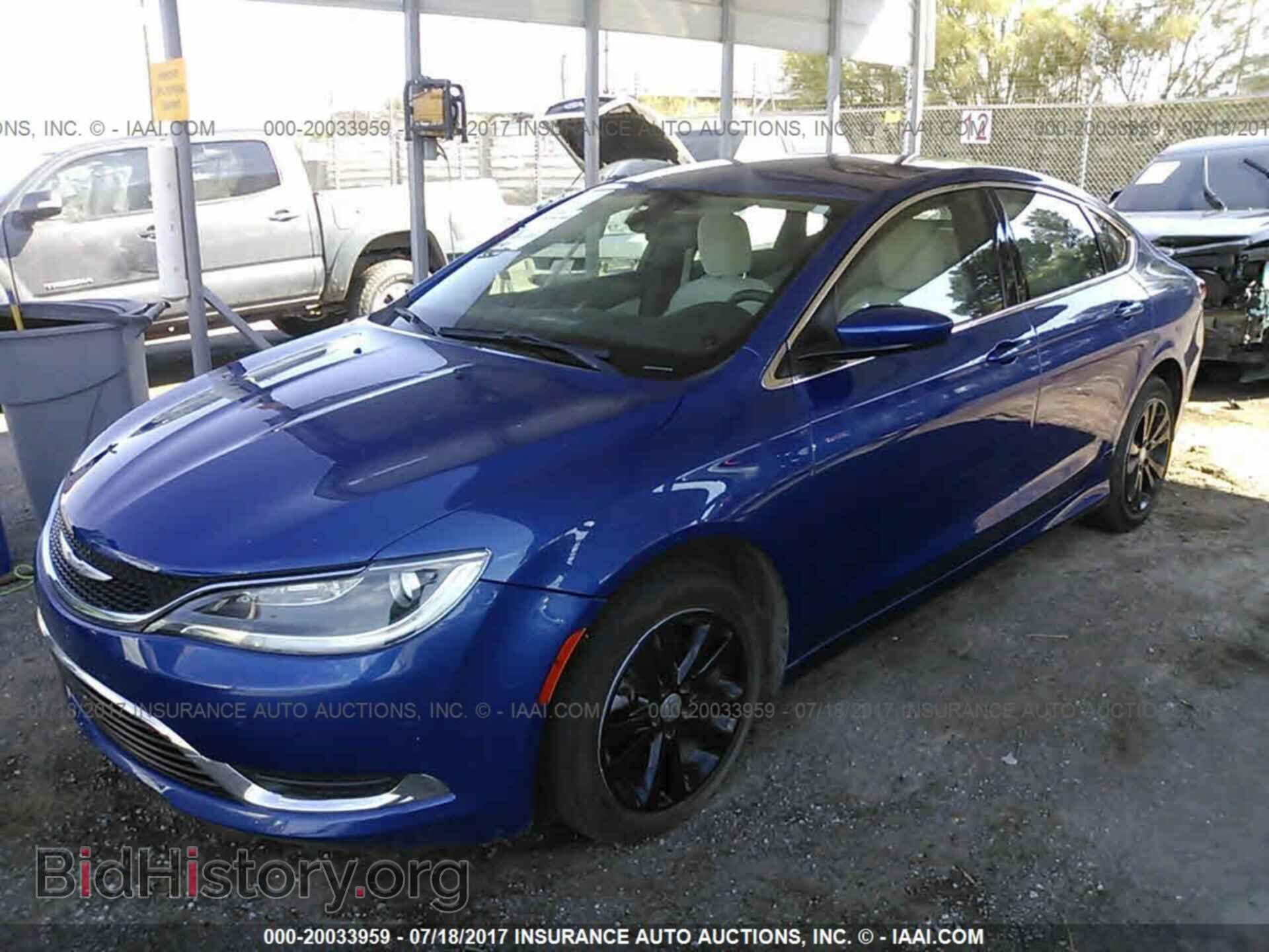 2015 Chrysler 200 - VIN: 1C3CCCAB1FN668511 - Photo 2