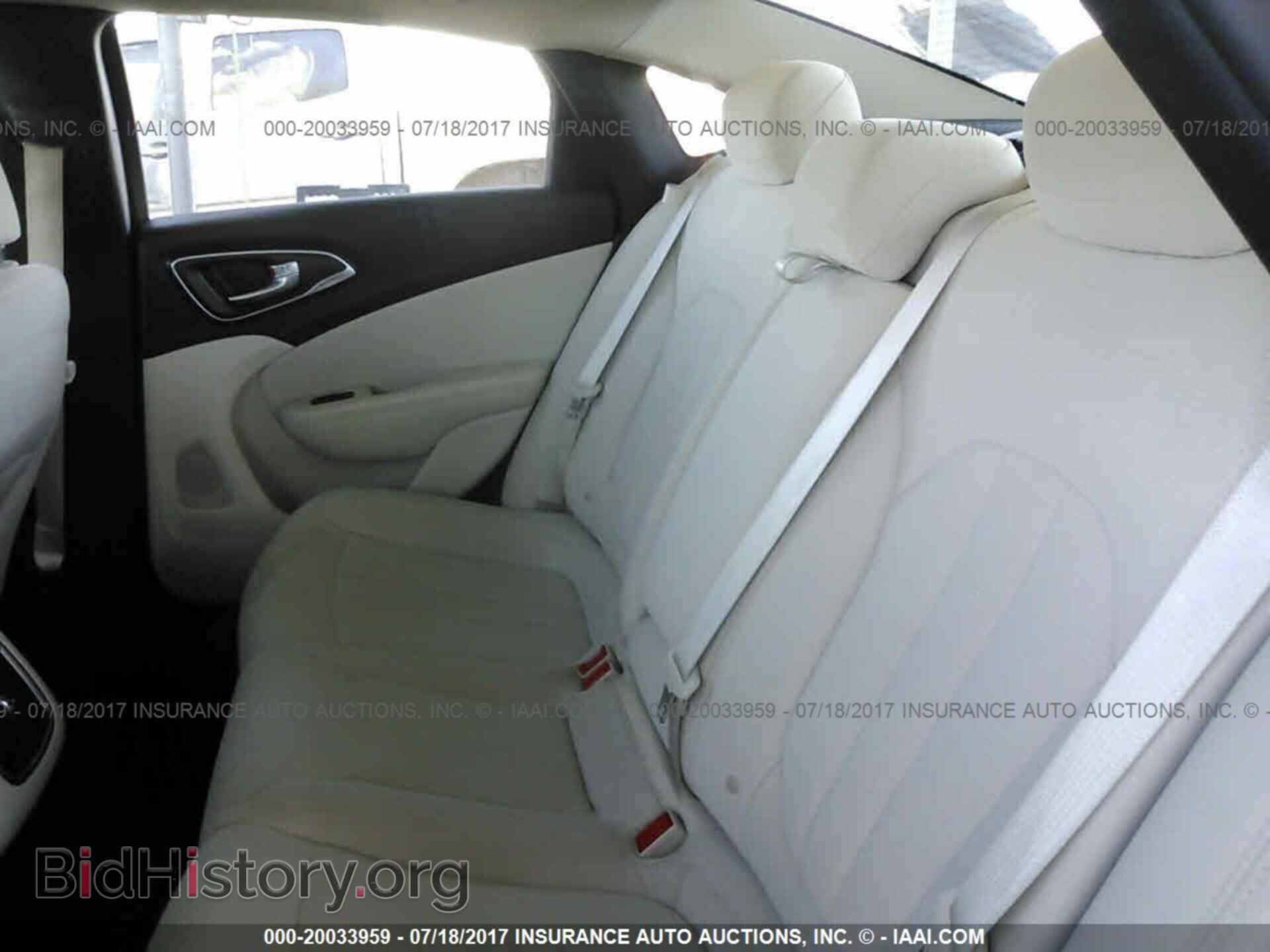 2015 Chrysler 200 - VIN: 1C3CCCAB1FN668511 - Photo 8