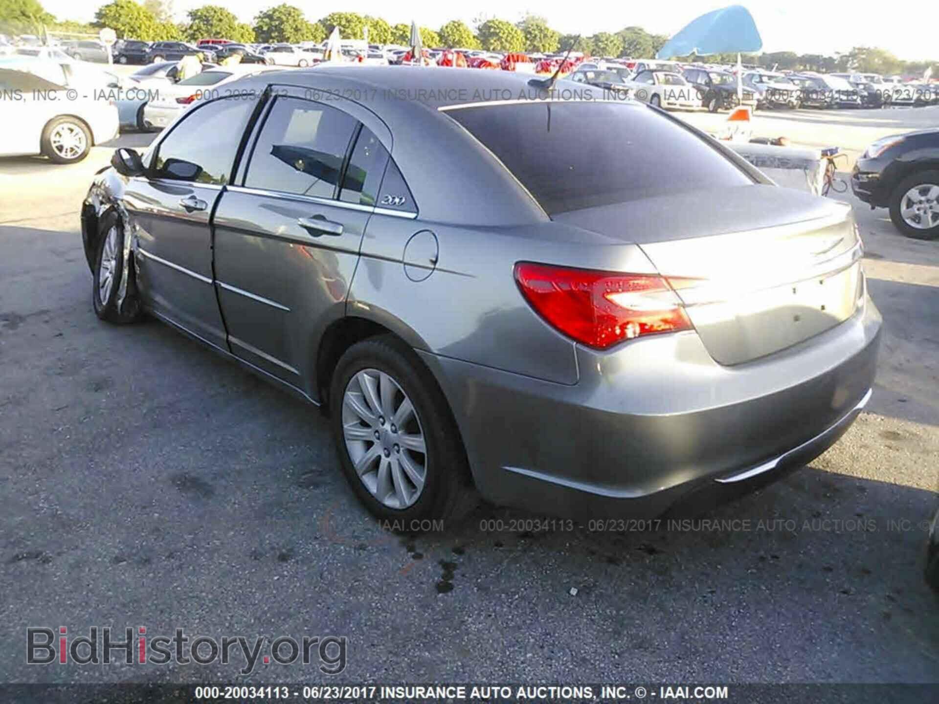 2013 Chrysler 200 - VIN: 1C3CCBBBXDN714438 - Фото 3