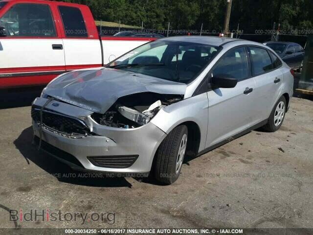 2015 Ford Focus - VIN: 1FADP3E23FL348123 - Photo 2