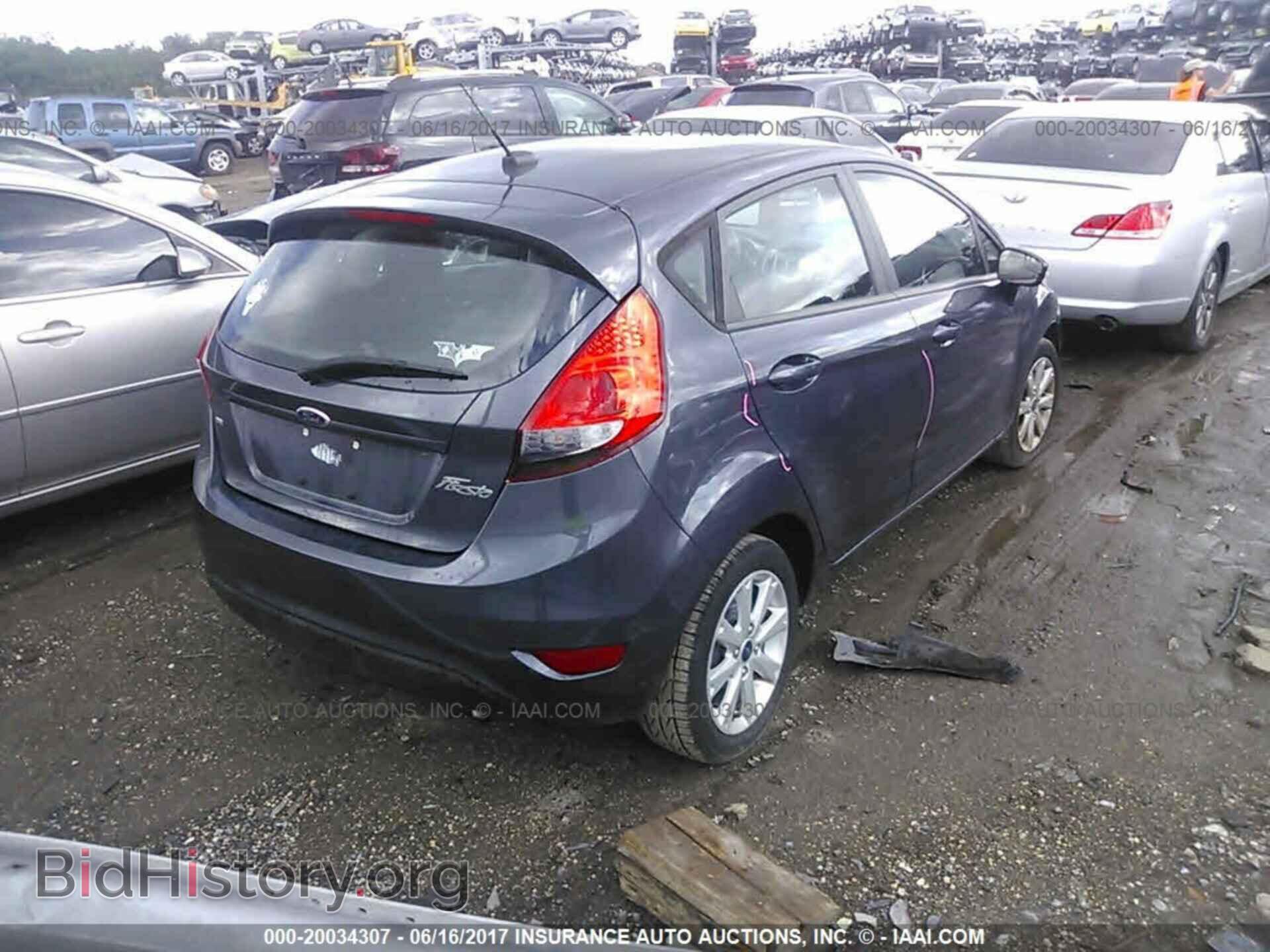 2013 Ford Fiesta - VIN: 3FADP4EJ2DM201221 - Photo 4