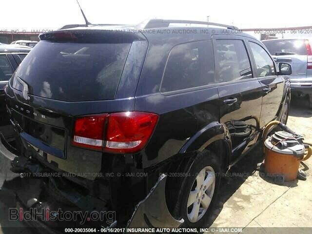 2011 Dodge Journey - VIN: 3D4PG1FG7BT517440 - Photo 4