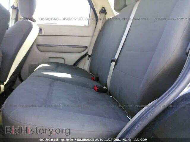 2011 Ford Escape - VIN: 1FMCU9C76BKC24665 - Photo 8